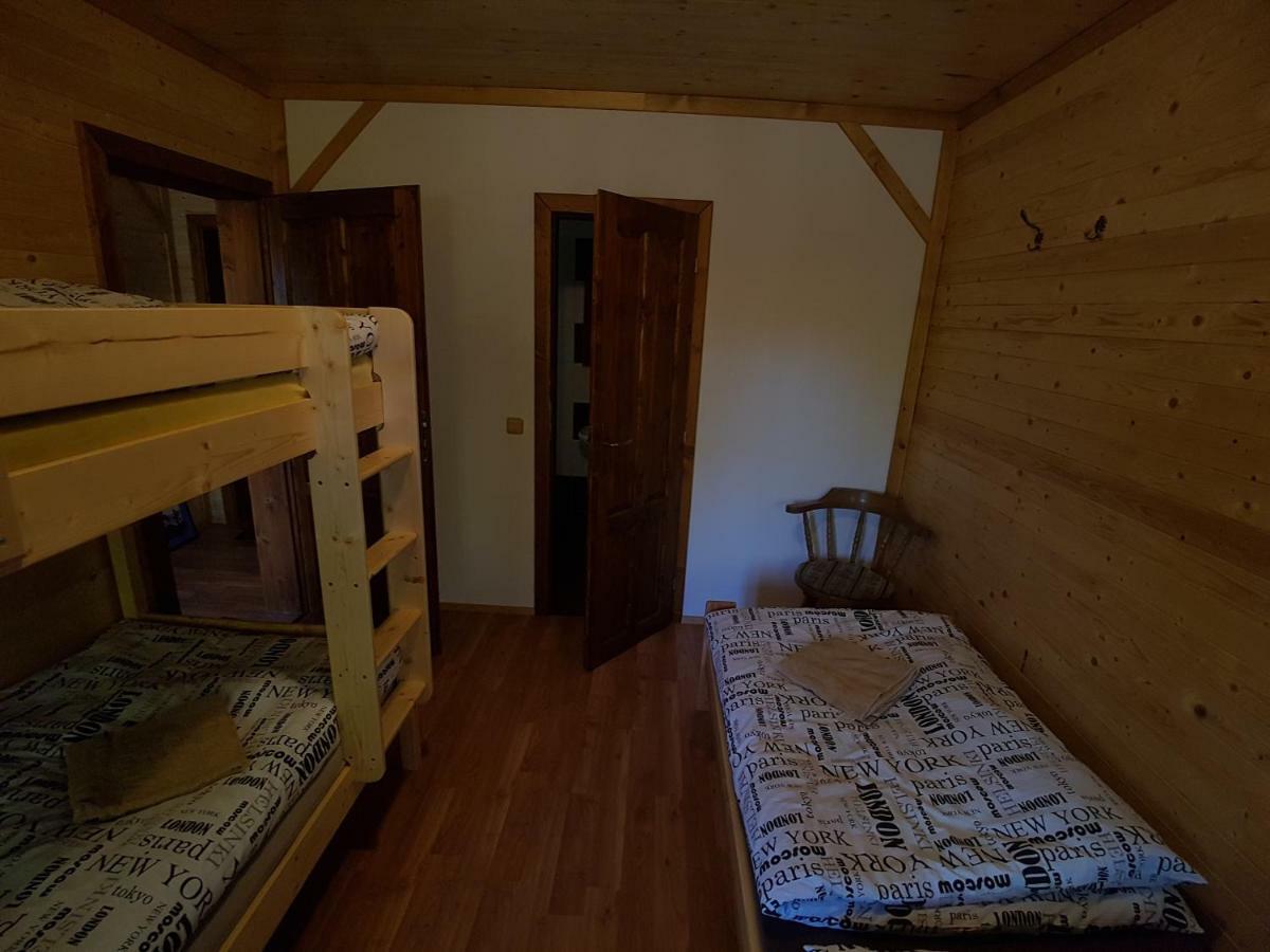 Pensiony A Ubytovani V Kempu Indiana Edrovice Luaran gambar